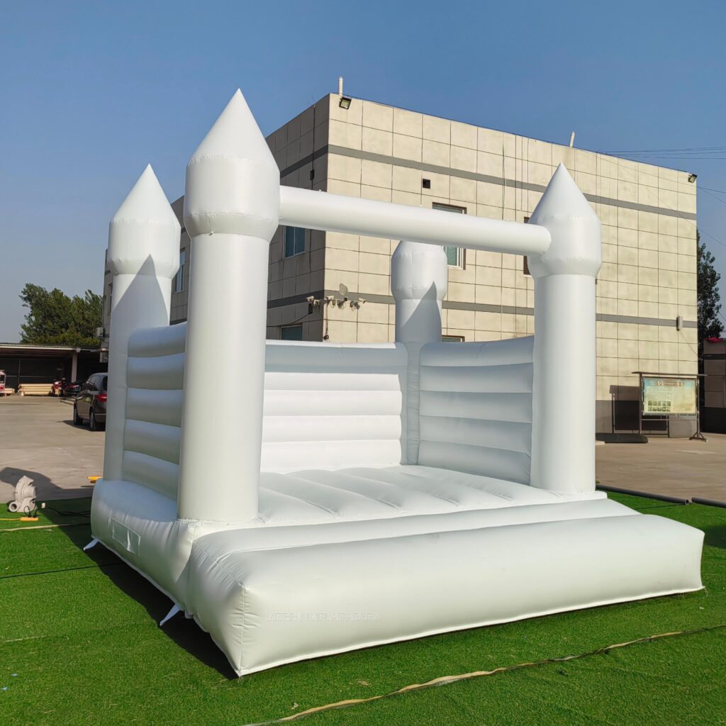 Komerčná dekorácia na svadobnú hostinu Bounce House Svadobný skákací hrad thumbnail 6