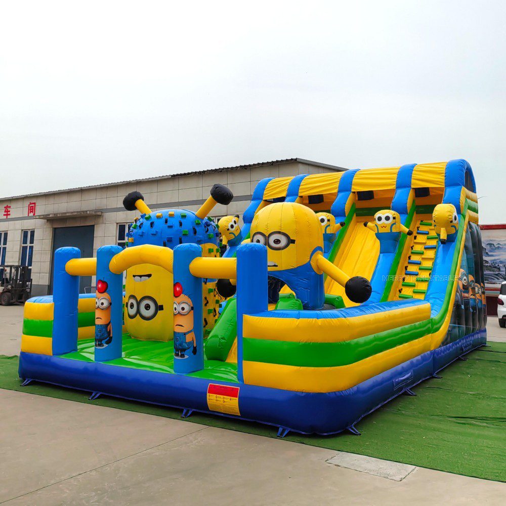 Kreslené skákacie ihrisko pre prisluhovačov Big Bounce Funcity Zábavný park Minions Obrovská šmykľavka thumbnail 3