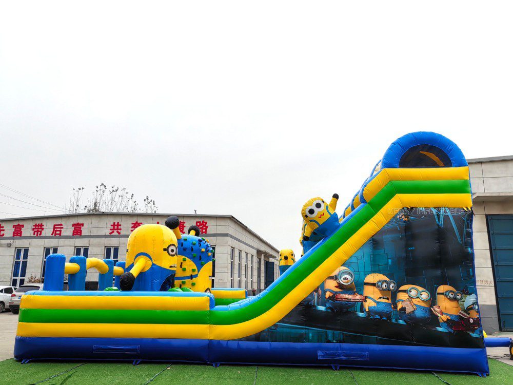 Kreslené skákacie ihrisko pre prisluhovačov Big Bounce Funcity Zábavný park Minions Obrovská šmykľavka thumbnail 6