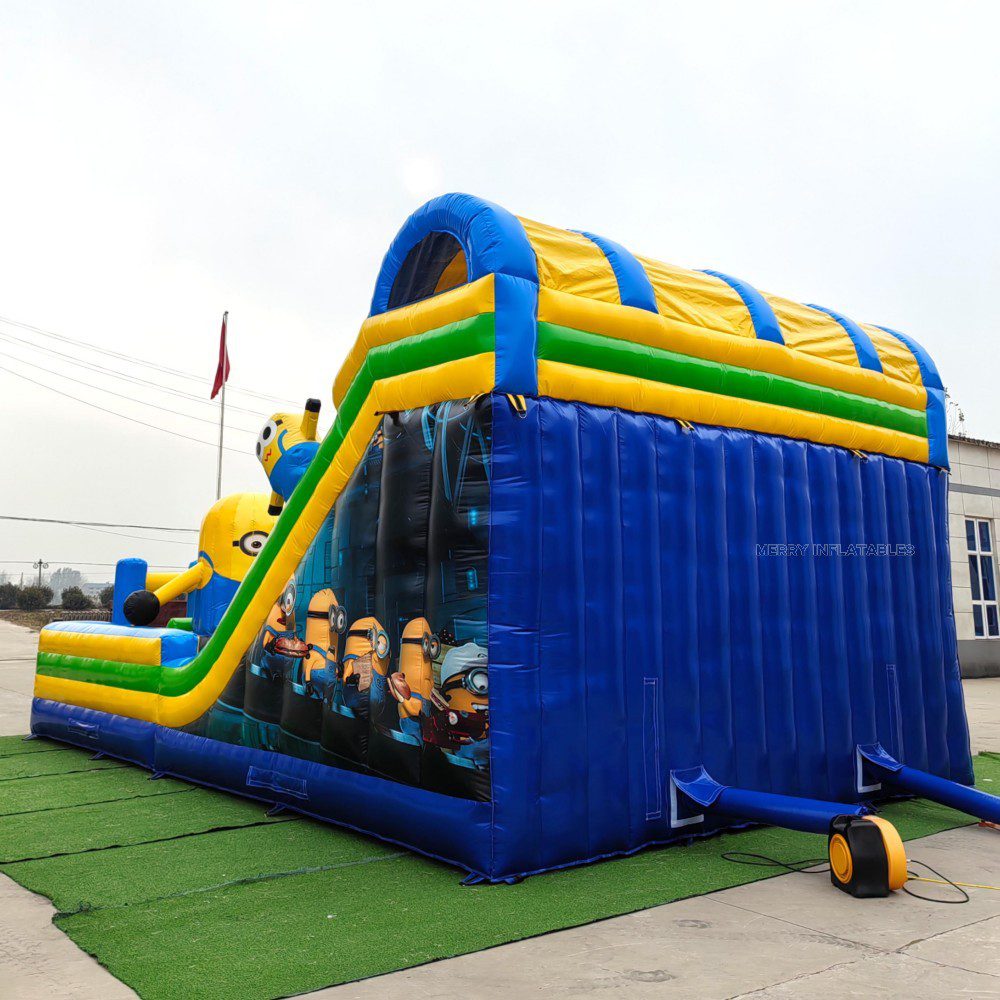 Kreslené skákacie ihrisko pre prisluhovačov Big Bounce Funcity Zábavný park Minions Obrovská šmykľavka thumbnail 4