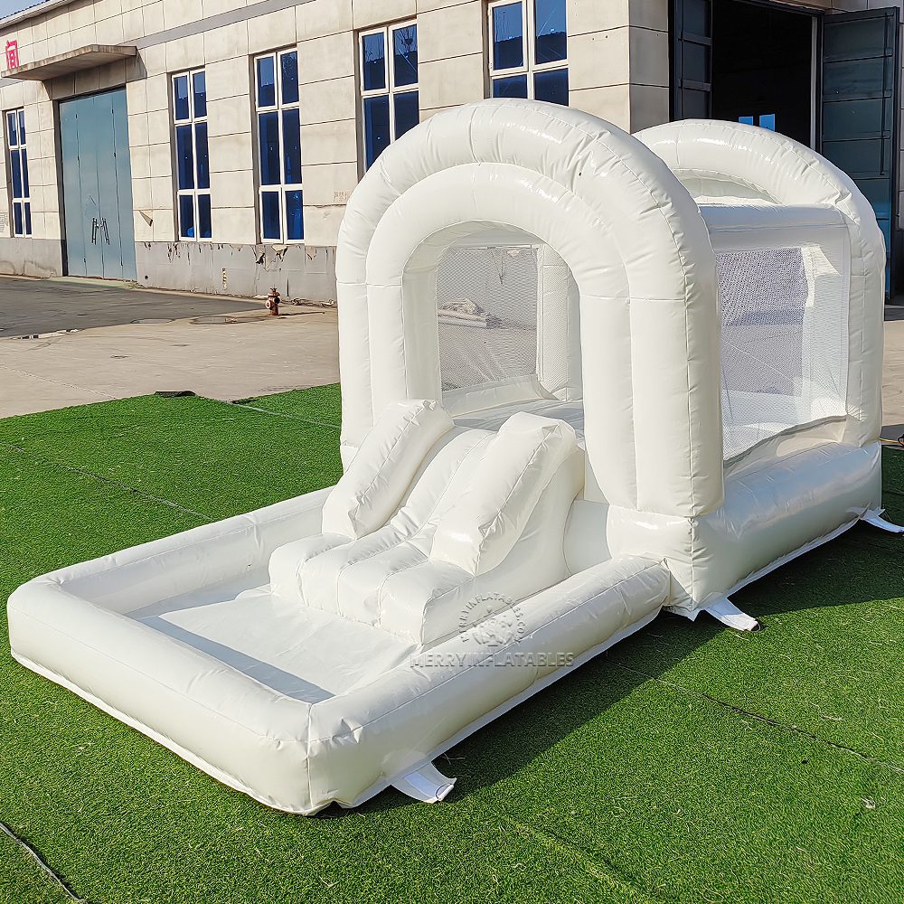 White Rainbow Bounce House s kombinovaným mini ihriskom s loptičkou thumbnail 5