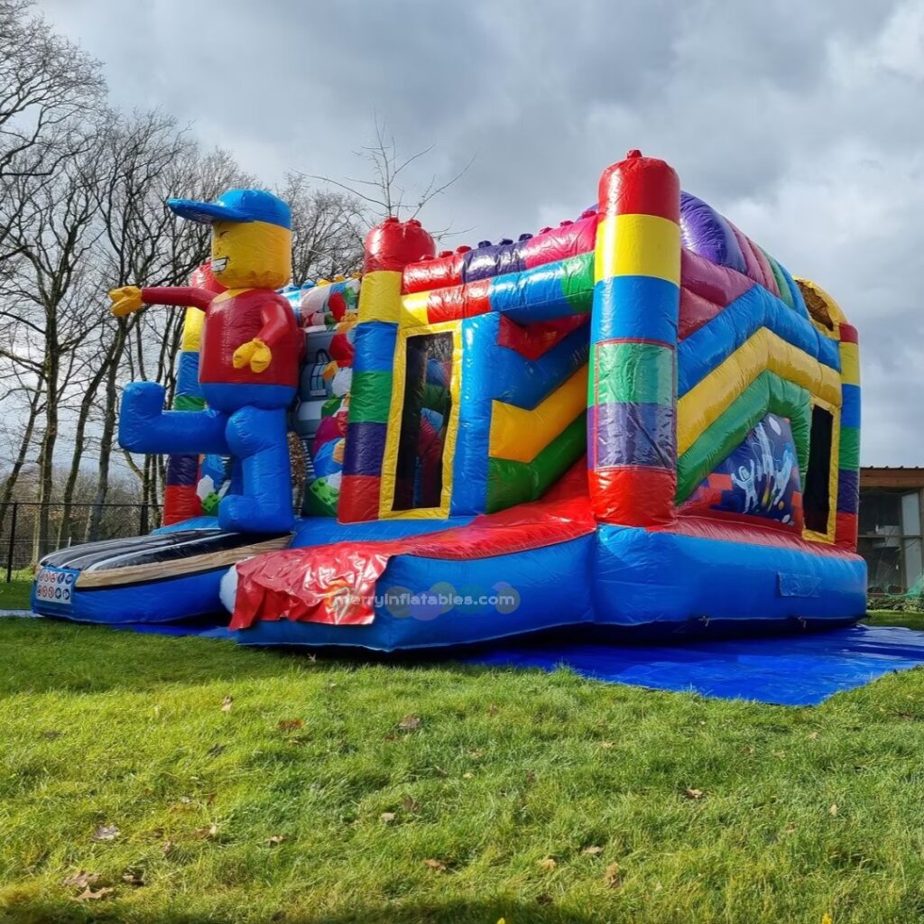 Nafukovací skákací hrad s LEGO tematikou, kreslený film, hrad, mesačná chôdza, mäkké ihrisko thumbnail 8